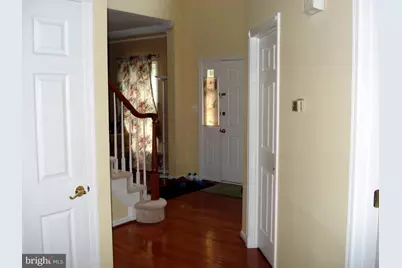22008 Ivy Leaf Drive, Boyds, MD 20841 - Photo 2