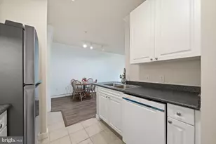 501 Hungerford Dr, Rockville, MD 20850 - Photo 10
