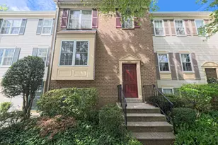 621 Ivy League Ln, Rockville, MD 20850 - Photo 2