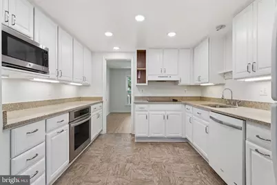 19359 Frenchton Place, Gaithersburg, MD 20886 - Photo 10