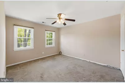 19359 Frenchton Place, Gaithersburg, MD 20886 - Photo 8