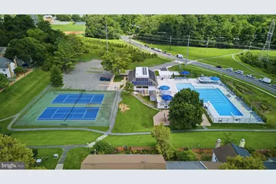 19359 Frenchton Place, Gaithersburg, MD 20886 - Photo 2