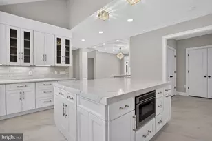 10240 Democracy Blvd, Potomac, MD 20854 - Photo 8