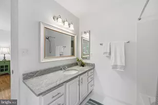 308 Barnside Pl, Rockville, MD 20850 - Photo 32