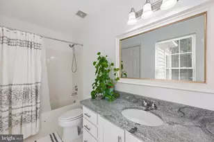 308 Barnside Pl, Rockville, MD 20850 - Photo 36