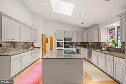 6800 Melody Lane, Bethesda, MD 20817 - Photo 12