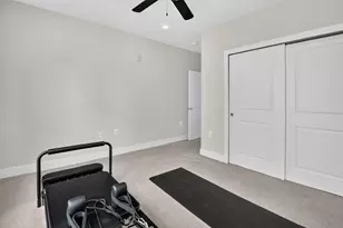 210 Decoverly Dr, Gaithersburg, MD 20878 - Photo 12