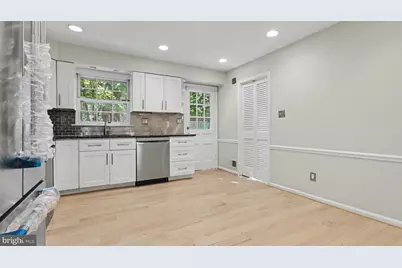 7800 Seven Locks Road, Bethesda, MD 20817 - Photo 14