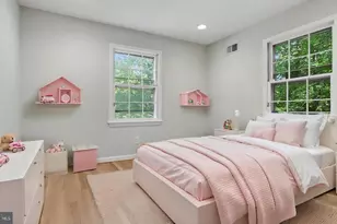 7800 Seven Locks Rd, Bethesda, MD 20817 - Photo 32