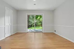 7800 Seven Locks Rd, Bethesda, MD 20817 - Photo 10