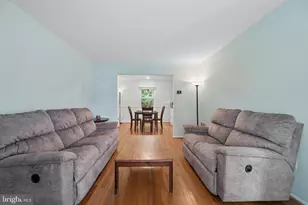 941 Paulsboro Dr, Rockville, MD 20850 - Photo 2