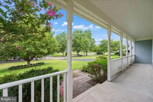17225 General Custer Way, Poolesville, MD 20837 - Photo 4
