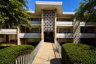 7559 Spring Lake Dr, Bethesda, MD 20817 - Photo 2