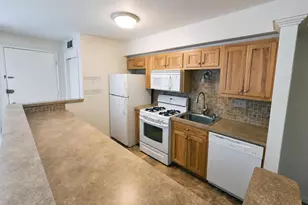 7559 Spring Lake Dr, Bethesda, MD 20817 - Photo 8