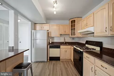 4 Monroe Street #704, Rockville, MD 20850 - Photo 14