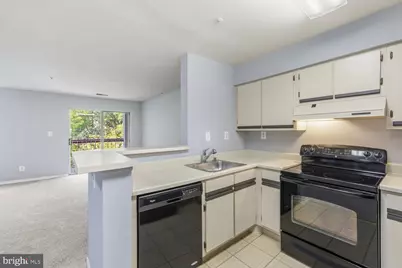 18502 Boysenberry Drive #156-74, Gaithersburg, MD 20879 - Photo 14