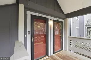 936 Windbrooke Dr, Gaithersburg, MD 20879 - Photo 2