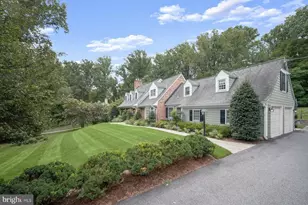 9019 Burdette Rd, Bethesda, MD 20817 - Photo 2