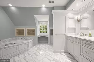 9019 Burdette Rd, Bethesda, MD 20817 - Photo 22
