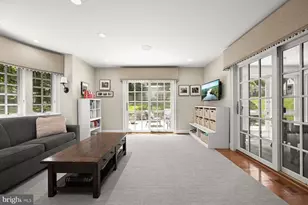 9019 Burdette Rd, Bethesda, MD 20817 - Photo 18
