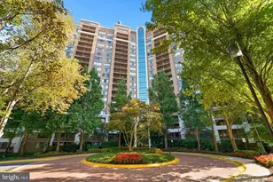 10101 Grosvenor Pl, Rockville, MD 20852 - Photo 1