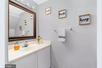 5801 Inman Park Circle #150, Rockville, MD 20852 - Photo 2