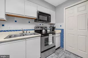 5801 Inman Park Cir, North Bethesda, MD 20852 - Photo 10