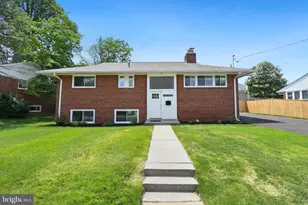 10228 Farnham Dr, Bethesda, MD 20814 - Photo 1