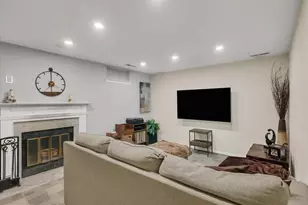 2334 London Bridge Dr, Silver Spring, MD 20906 - Photo 10