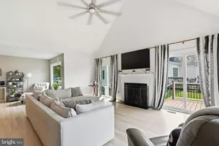 118 Upshire Cir, Gaithersburg, MD 20878 - Photo 16