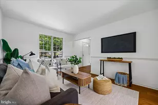 19327 Hottinger Cir, Germantown, MD 20874 - Photo 2