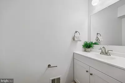 19327 Hottinger Circle, Germantown, MD 20874 - Photo 10