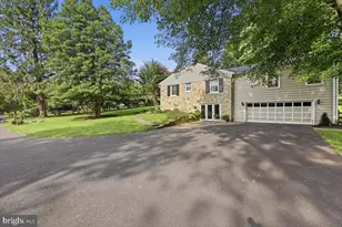 9105 Scott Dr, Rockville, MD 20850 - Photo 8