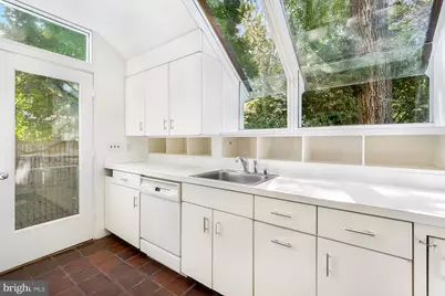 6704 Maple Avenue, Chevy Chase, MD 20815 - Photo 20