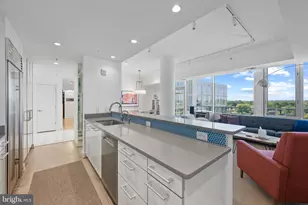 6820 Wisconsin Ave, Bethesda, MD 20815 - Photo 12
