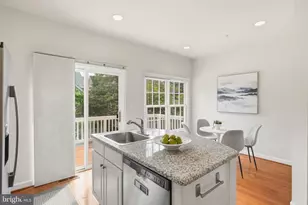 118 Garcia Ln, Rockville, MD 20850 - Photo 10