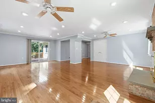 38 Blackburn Ct, Burtonsville, MD 20866 - Photo 8