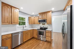 38 Blackburn Ct, Burtonsville, MD 20866 - Photo 14