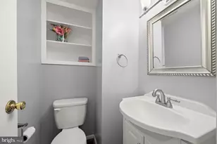 10 Almaden Pl, Gaithersburg, MD 20878 - Photo 14