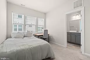 8156 Tompkins St, Rockville, MD 20855 - Photo 26