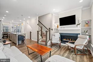 8156 Tompkins St, Rockville, MD 20855 - Photo 6