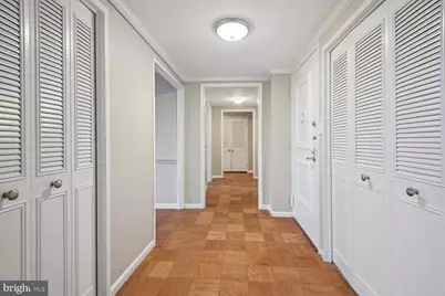 10401 Grosvenor Place #1624, Rockville, MD 20852 - Photo 10