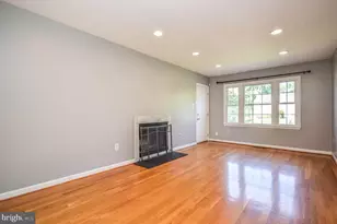 11309 Brandy Hall Ln, North Potomac, MD 20878 - Photo 8