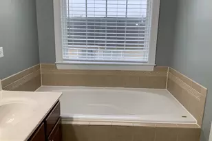 3301 Castle Ridge Cir, Silver Spring, MD 20904 - Photo 36