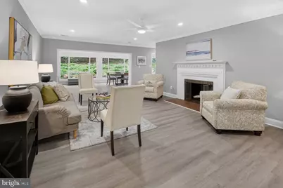 3305 W Coquelin Terrace, Chevy Chase, MD 20815 - Photo 4