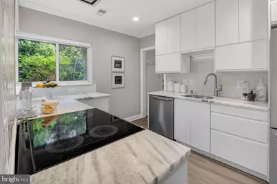 3305 W Coquelin Terrace, Chevy Chase, MD 20815 - Photo 12