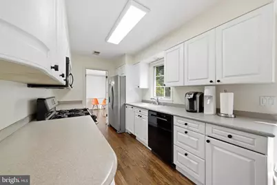 10313 Crown Point Court, Potomac, MD 20854 - Photo 10