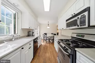 10313 Crown Point Ct, Potomac, MD 20854 - Photo 12