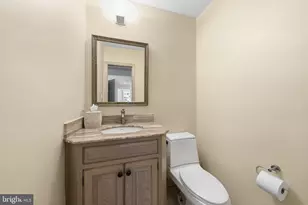 10313 Crown Point Ct, Potomac, MD 20854 - Photo 22