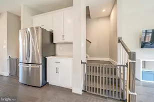 15948 Chieftain Ave, Rockville, MD 20855 - Photo 14